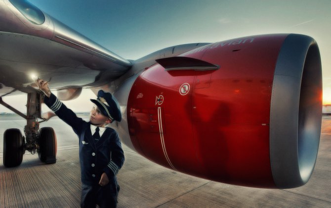 China Eastern Recruiting Students for Pilot Training