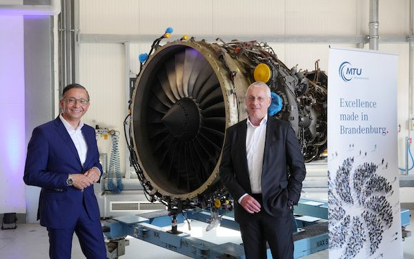Congratulations on 30th anniversary - MTU Maintenance Berlin-Brandenburg 
