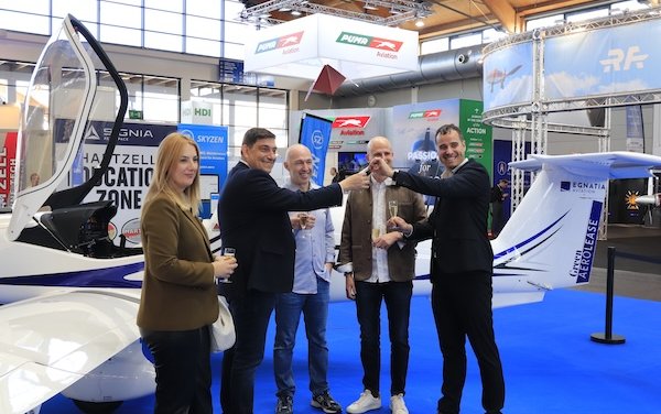 Elixir Aircraft delivers the 1st of its 12 Elixir orders to Egnatia Aviation