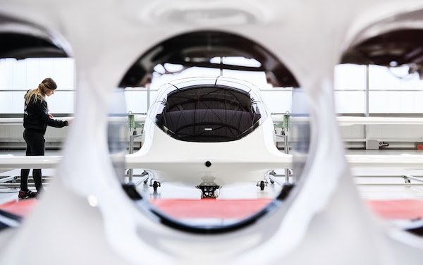 Lilium engages Astronics for Lilium Jet power distribution units