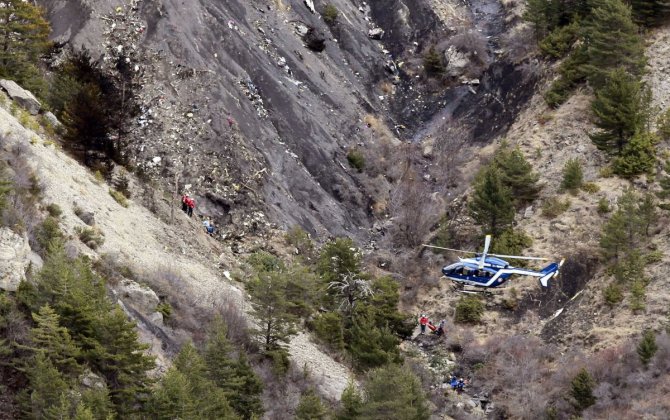 Victorian man who lost wife and son in Germanwings crash reportedly suing US flight school